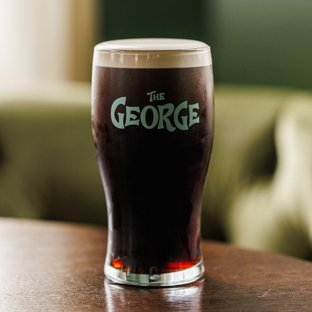 The George Pint Glass